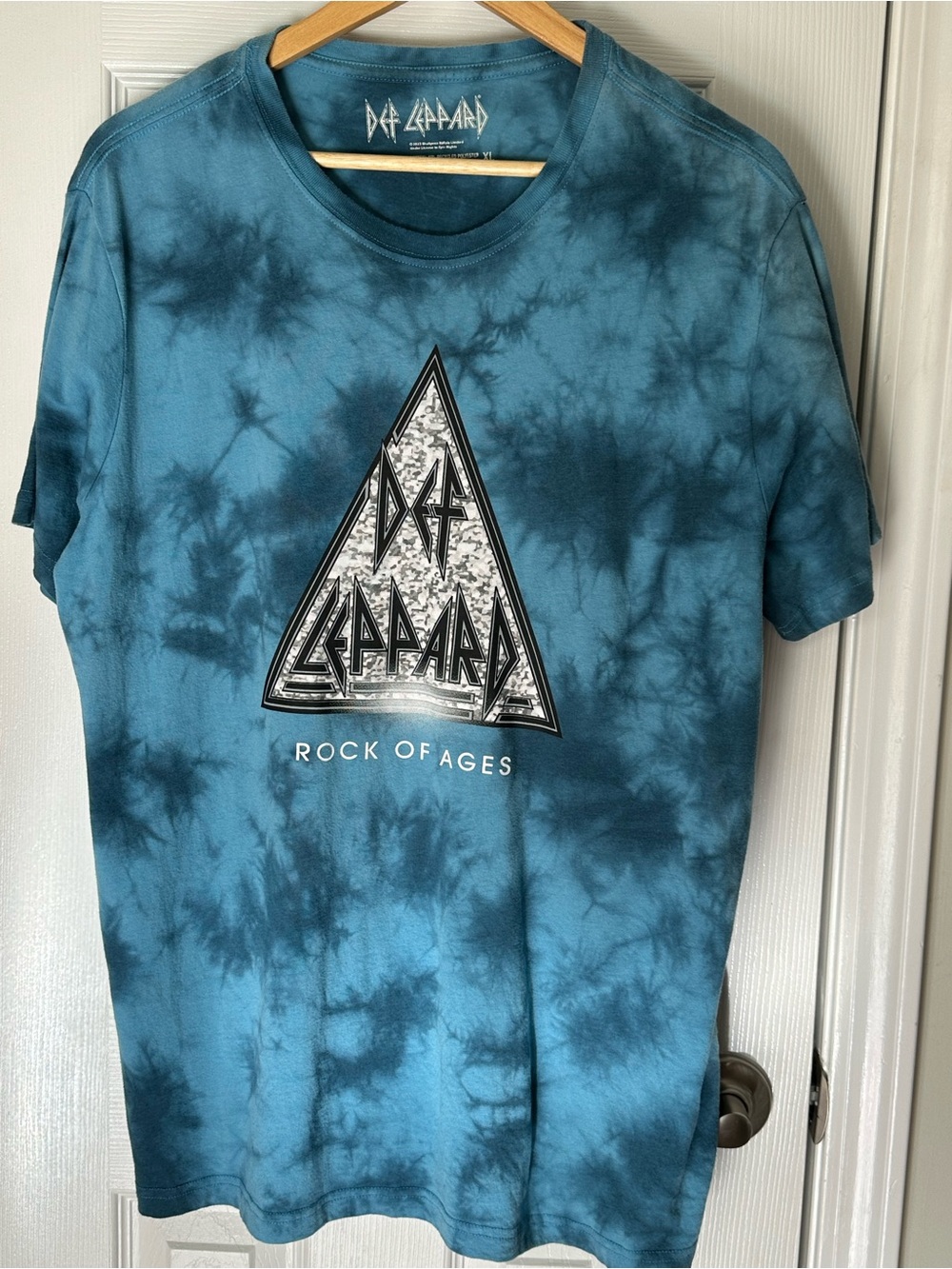 Def Leppard Women's Teal Tie-Dye 'Rock of ages’ Short Sleeve Tee